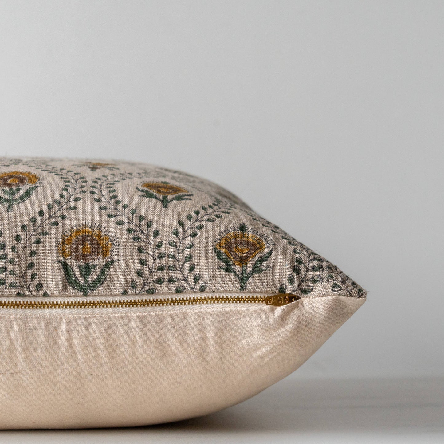 Noreen Pillow 20" x 20"