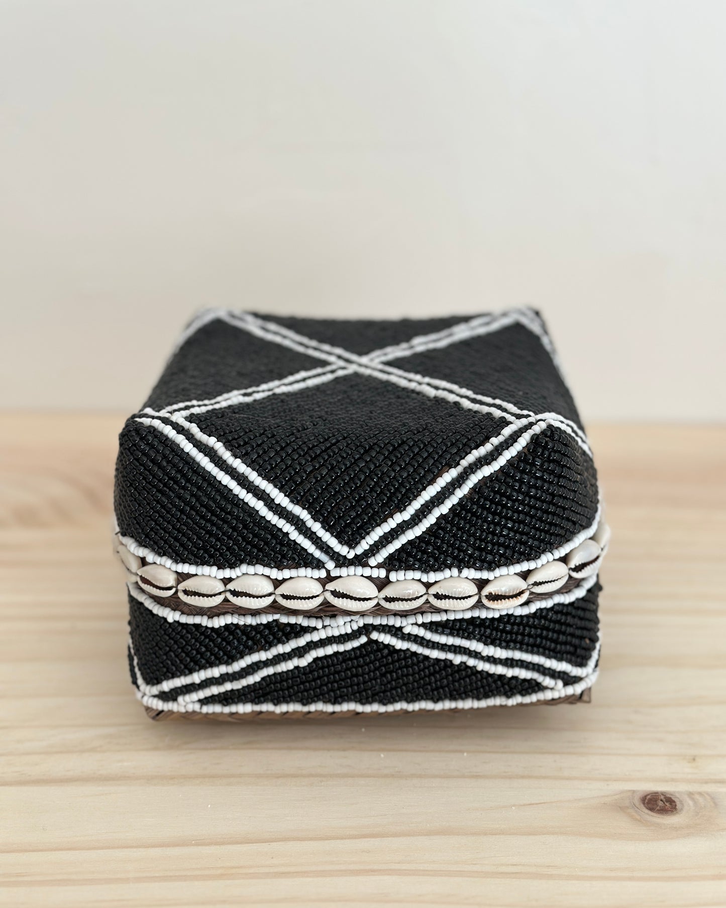 Black & White Beaded Keben