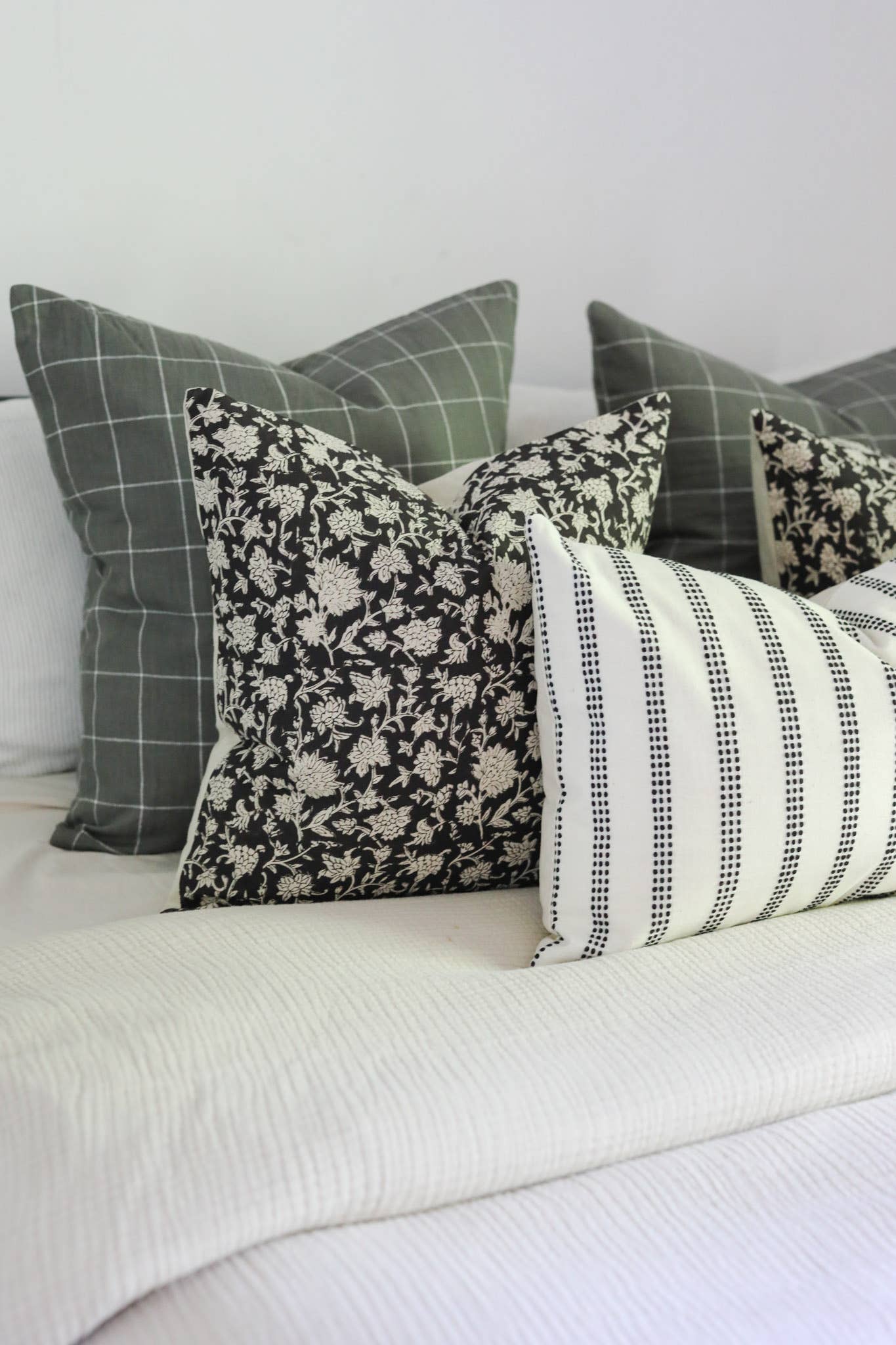 Mica Pillow 16" x 24"