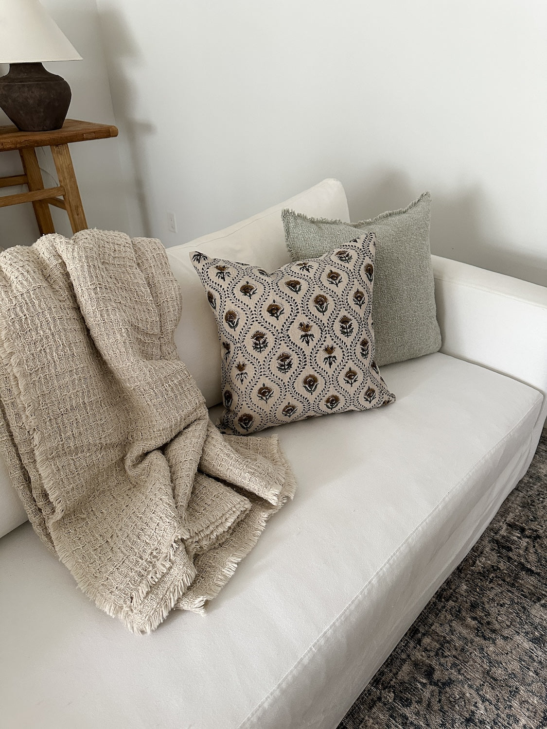 Pillows & Decor